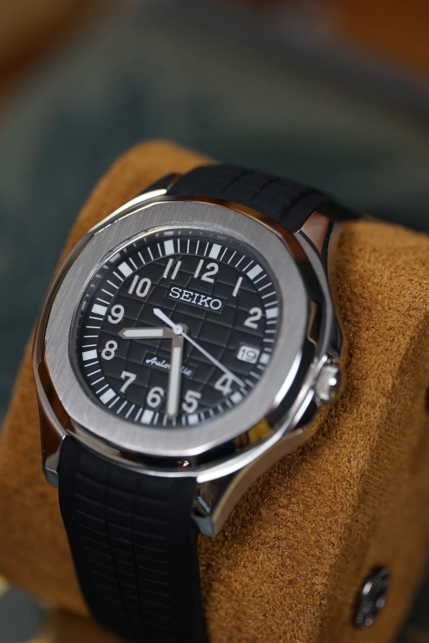 Aquanaut Black Rubber Mod