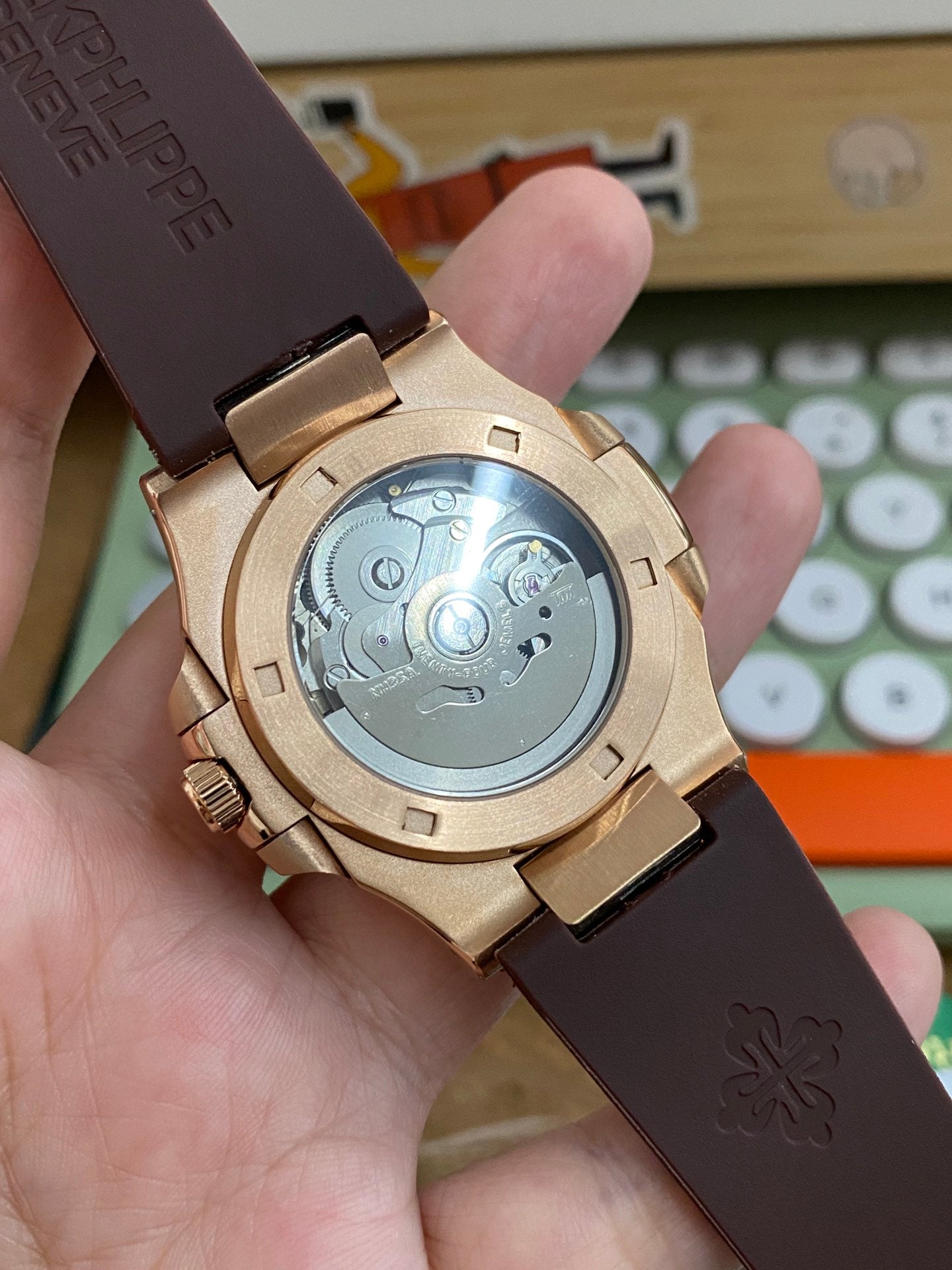 Nautilus Rose Gold Mod Brown Rubber