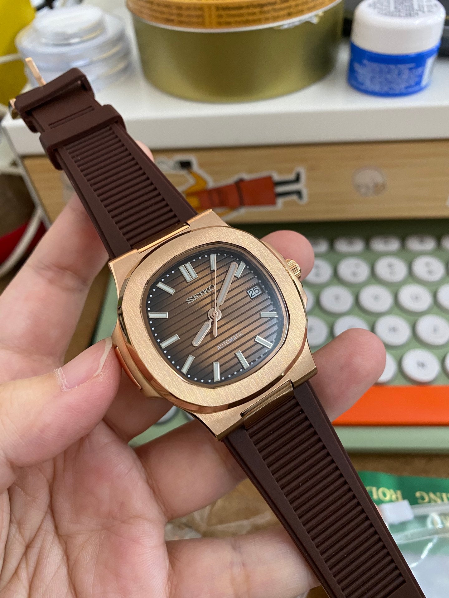 Nautilus Rose Gold Mod Brown Rubber