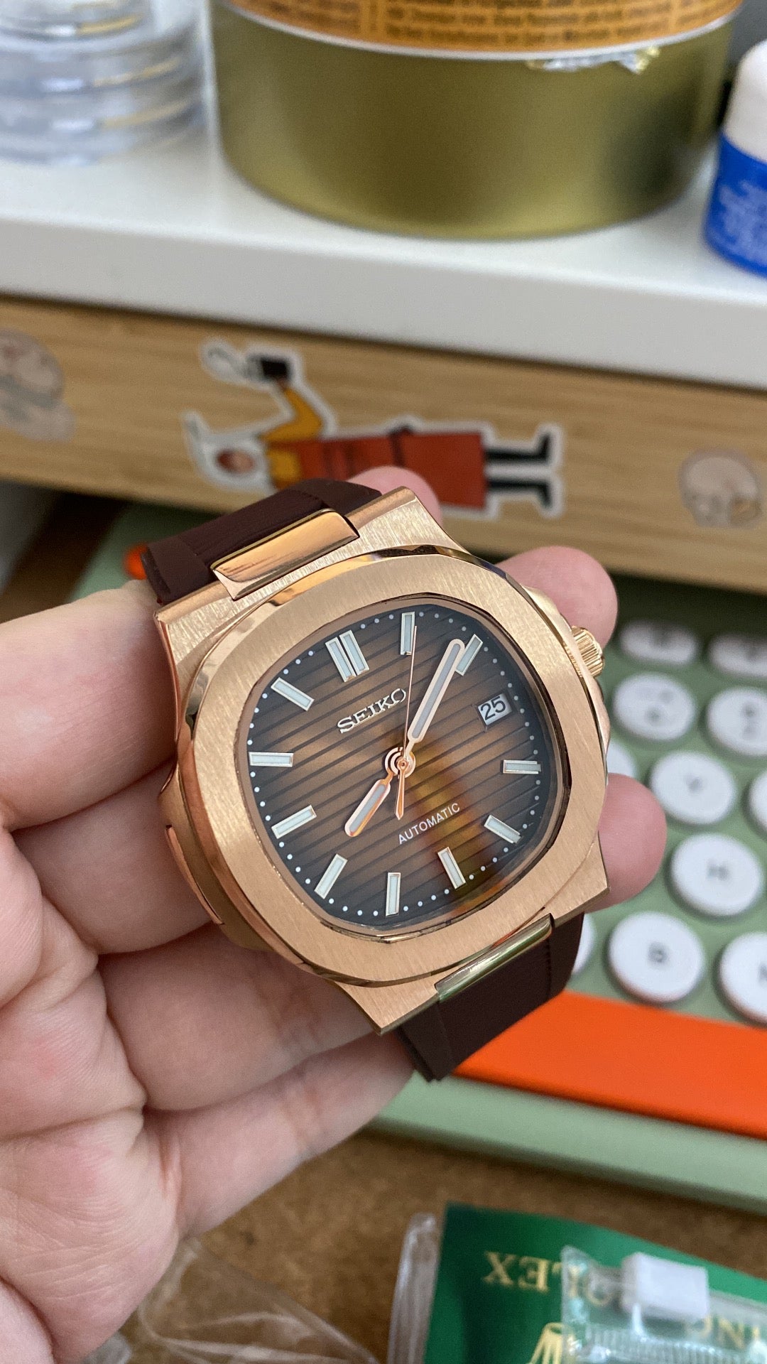 Nautilus Rose Gold Mod Brown Rubber