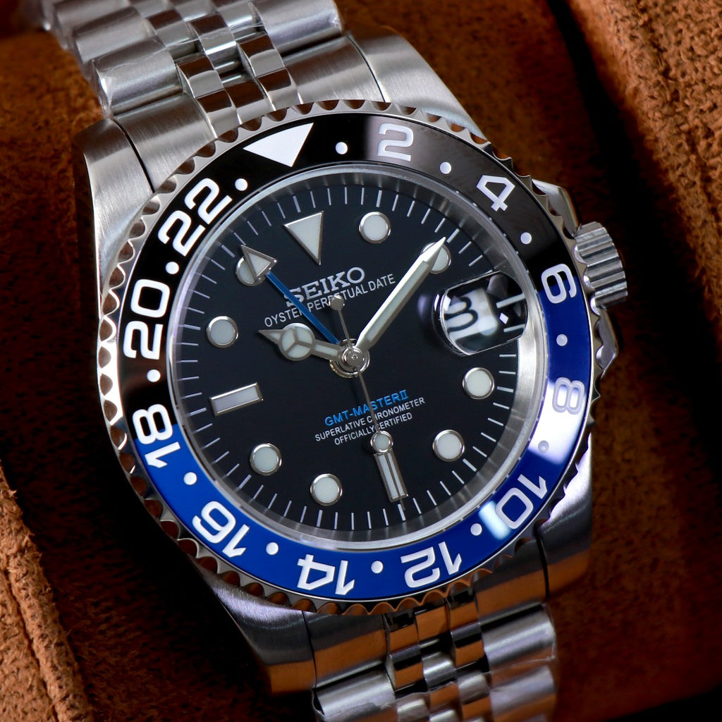 GMT Mod - Batman/Batgirl