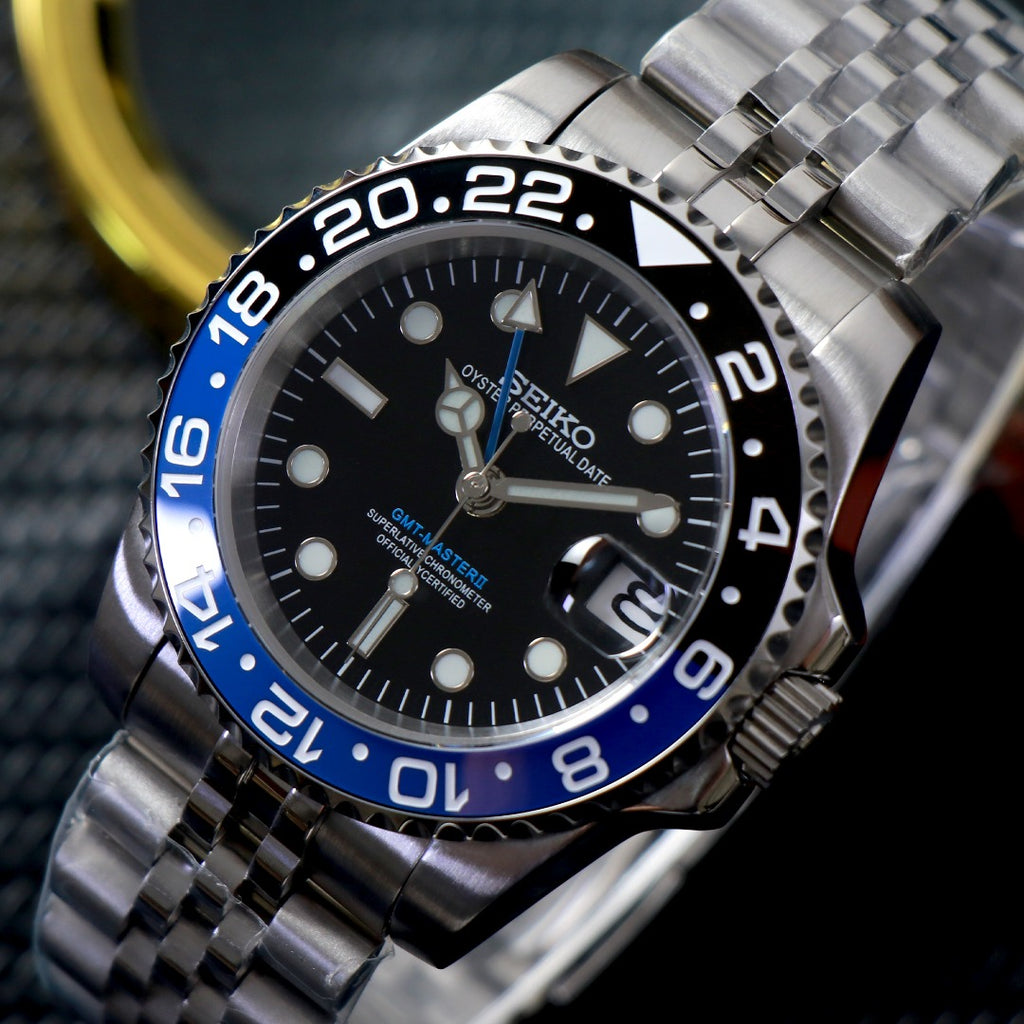 GMT Mod - Batman/Batgirl