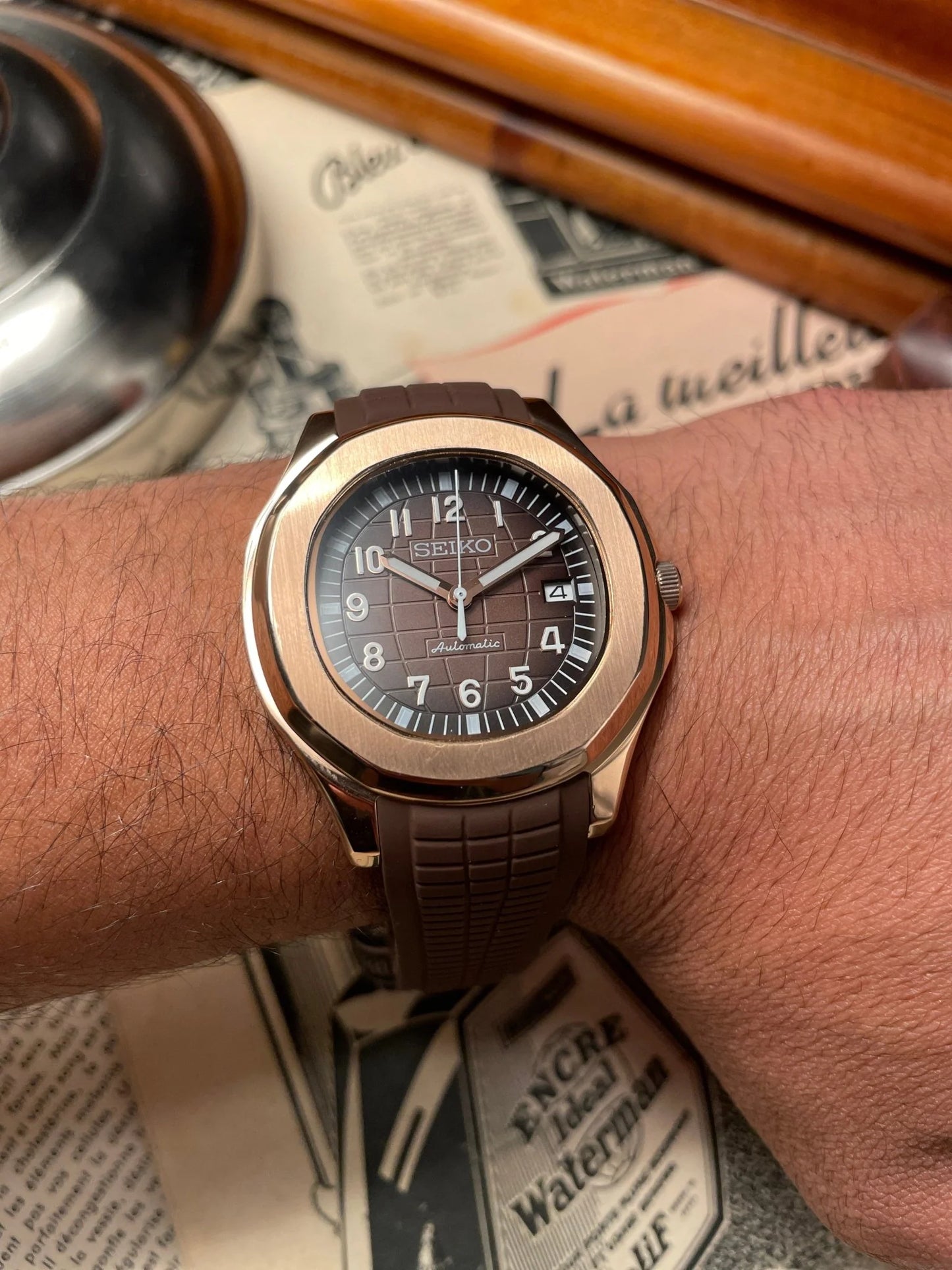 Aquanaut Rose Gold Rubber Brown Dial